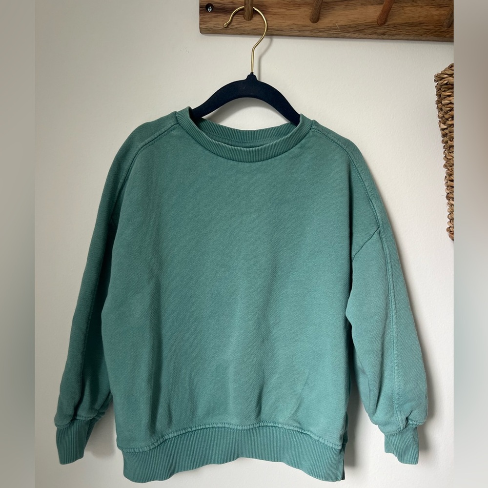 Crewneck sweatshirt